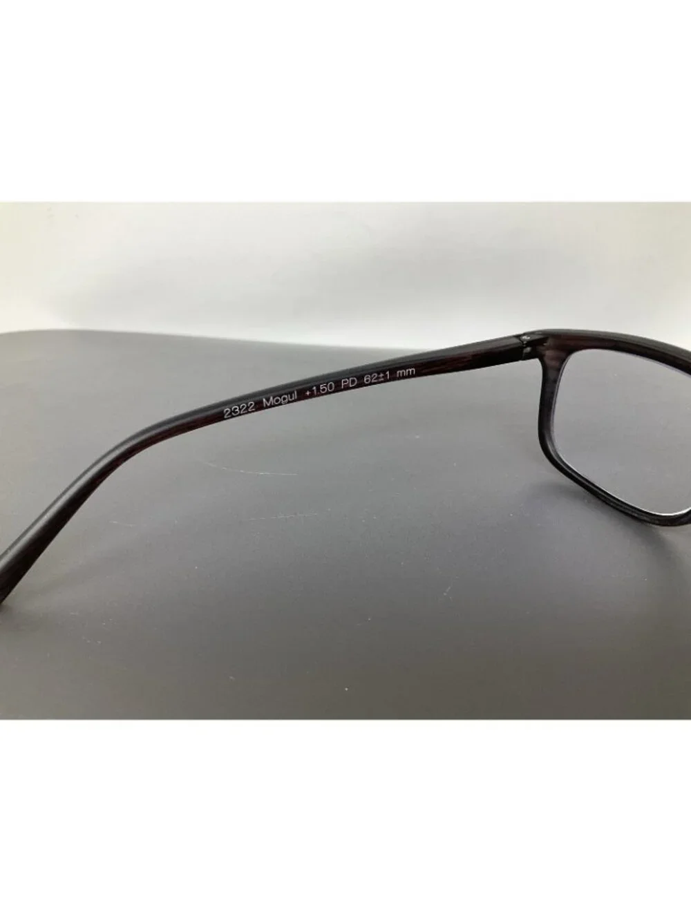 Peepers 2322 Mogul Reading Glasses +1.50 dark brown